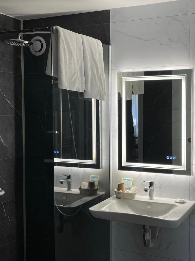 Hotel De Clisson Brieuc 3*