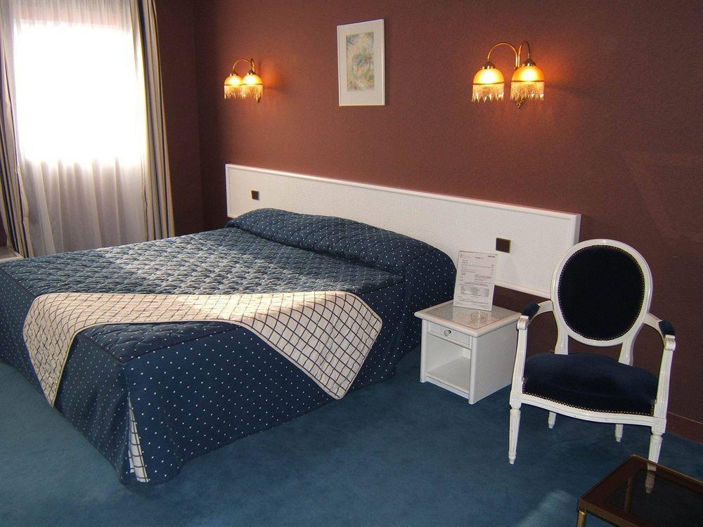 Hotel De Clisson Brieuc 3*